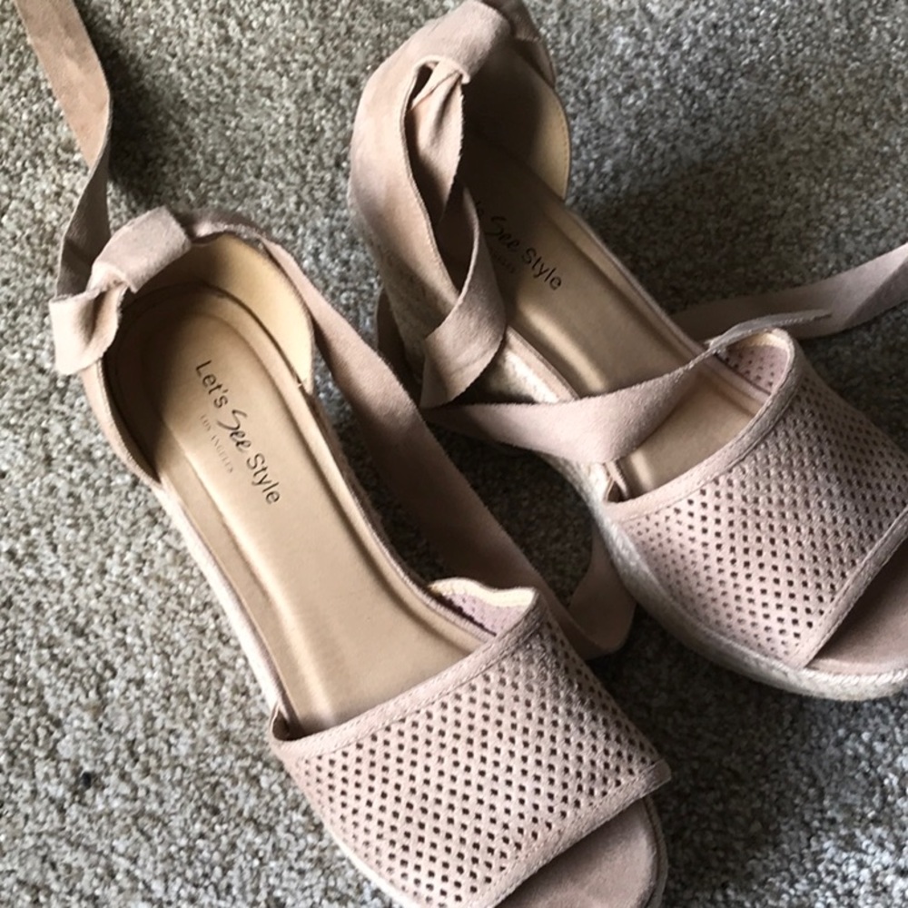 Heels - Picture 2 of 4